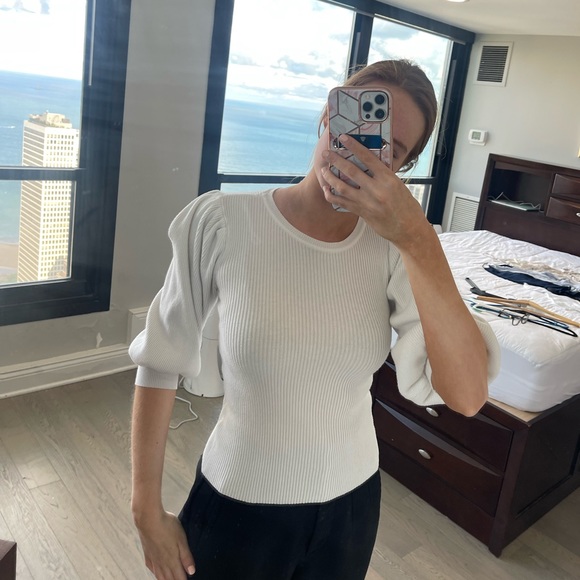Tops - White Puffy Sleeve Top